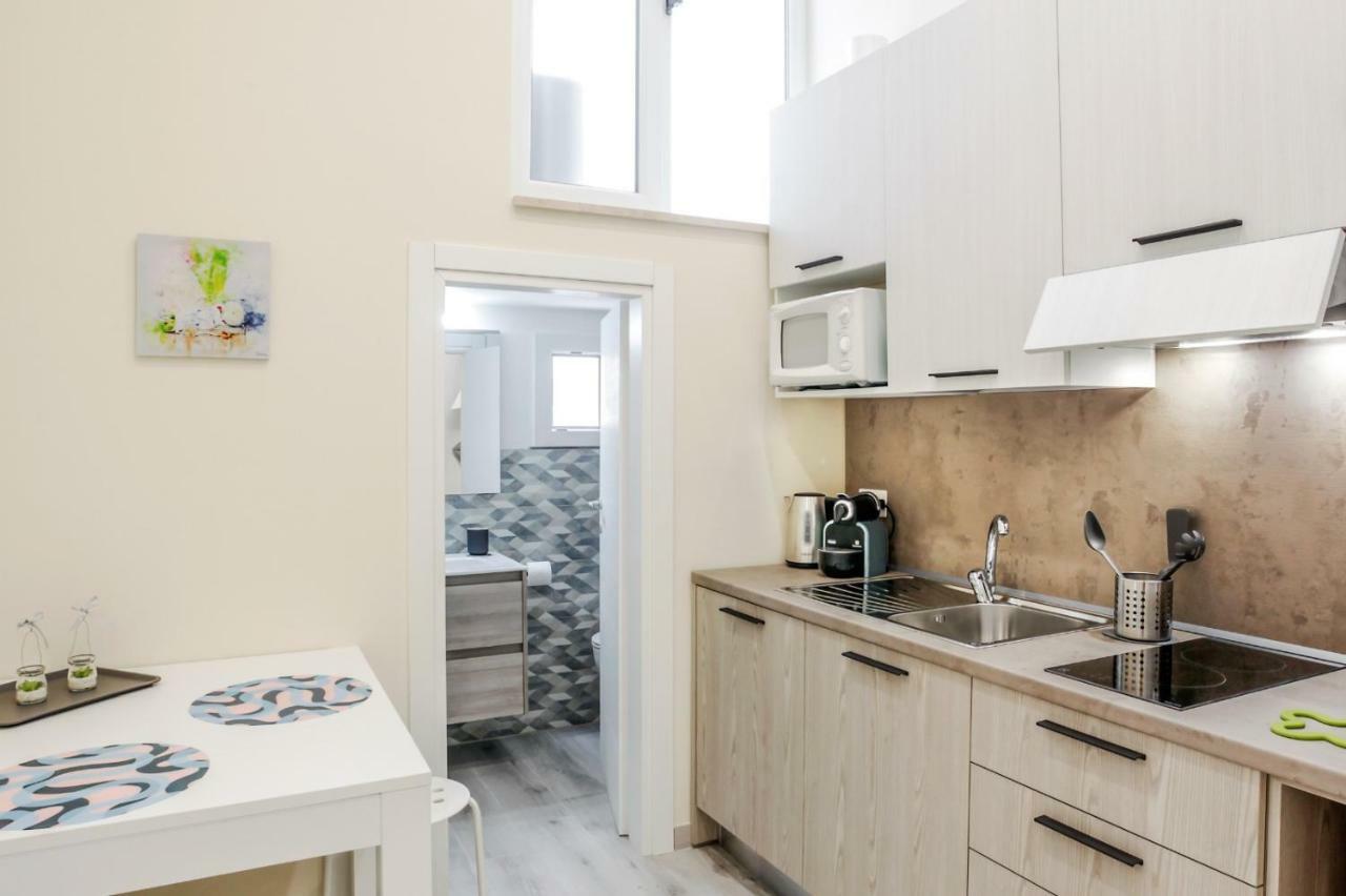 Bari Centrale Railway Station Apartment Екстериор снимка