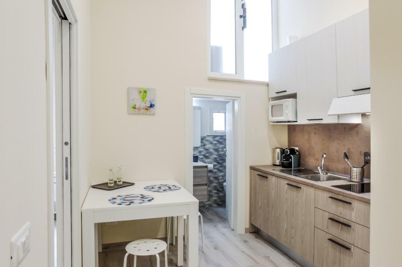 Bari Centrale Railway Station Apartment Екстериор снимка